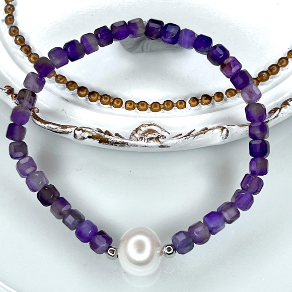 Jewelry - Handmade Freshwater Pearl Faceted Amethyst Stretchy Bracelet
